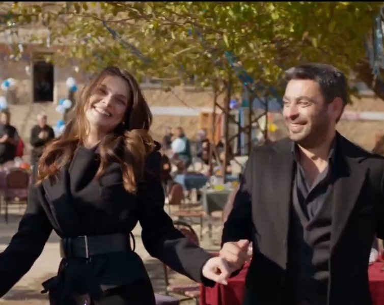 Anladık yolunuz zor anladık mayın döşediler anladık savaşıyorsunuz anladık yolunuz dikenli artık bir sonra ki aşamaya geçin 40 bölümdür aynı şeyleri dinliyoruz