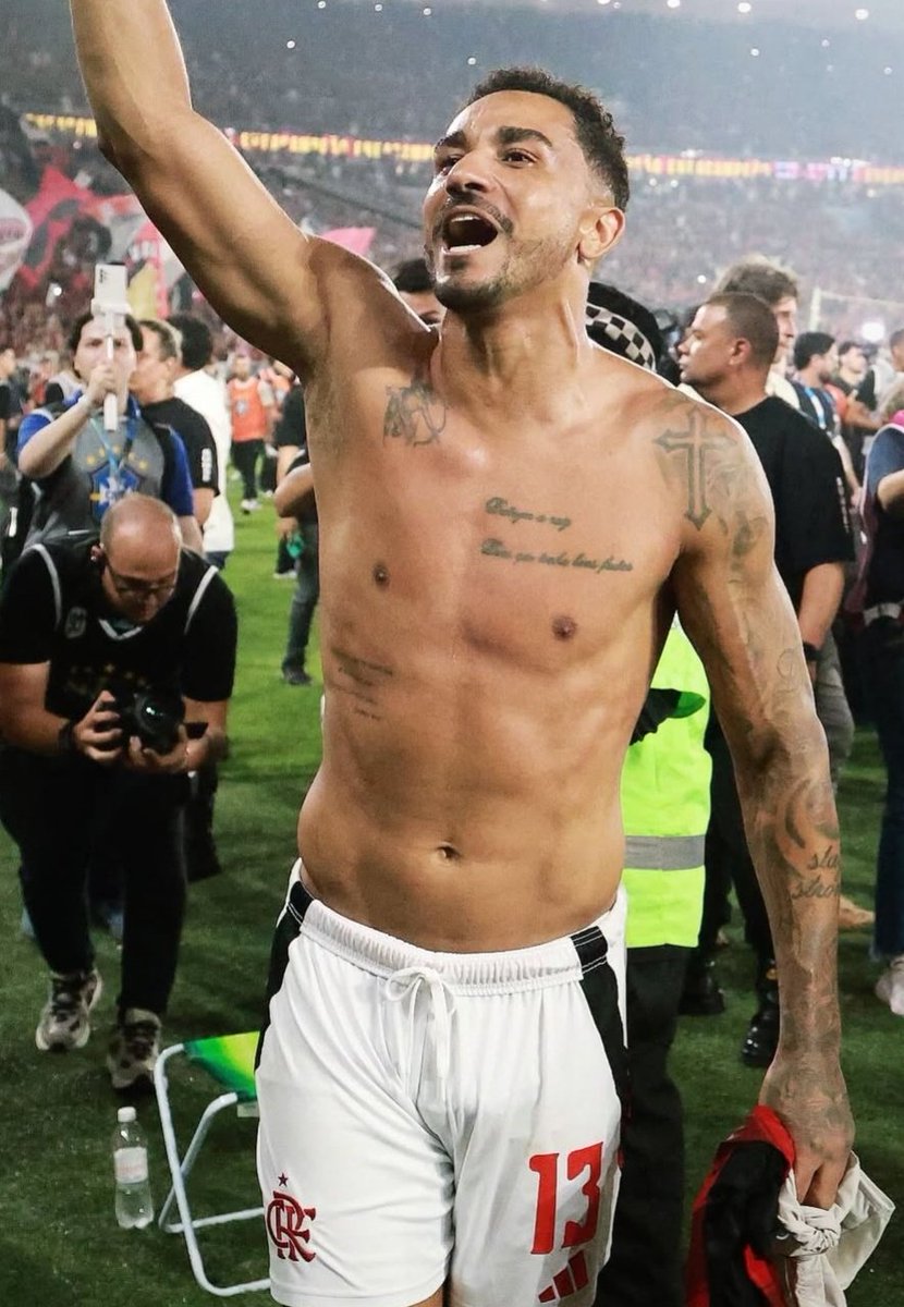FOOTBALLERS HOT 13K ⚽🔥👣 tweet media