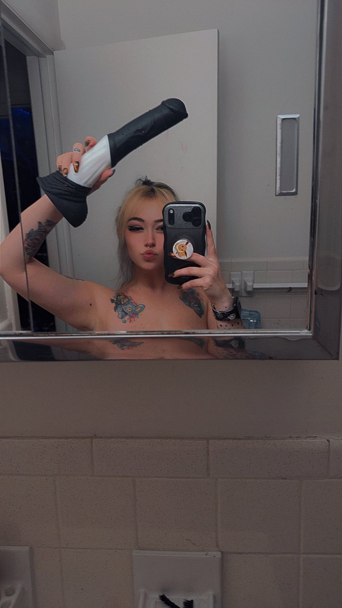 lewd_bunbun's tweet photo. This is app controlled and I’m taking sessions yk where at 🤭🤭 #egirl #altgirl #cargirl #videogames #gamergirl #horse #pony #fantasy #fursona #furry #fursuit #fantasytoy #comiccon #anthrocon #waifu #weeb #cosplaygirl #cosplay #animegirl #anime #weebgirl #nerdy #nerdygirl #uwu https://t.co/q1TjZZ1lX6