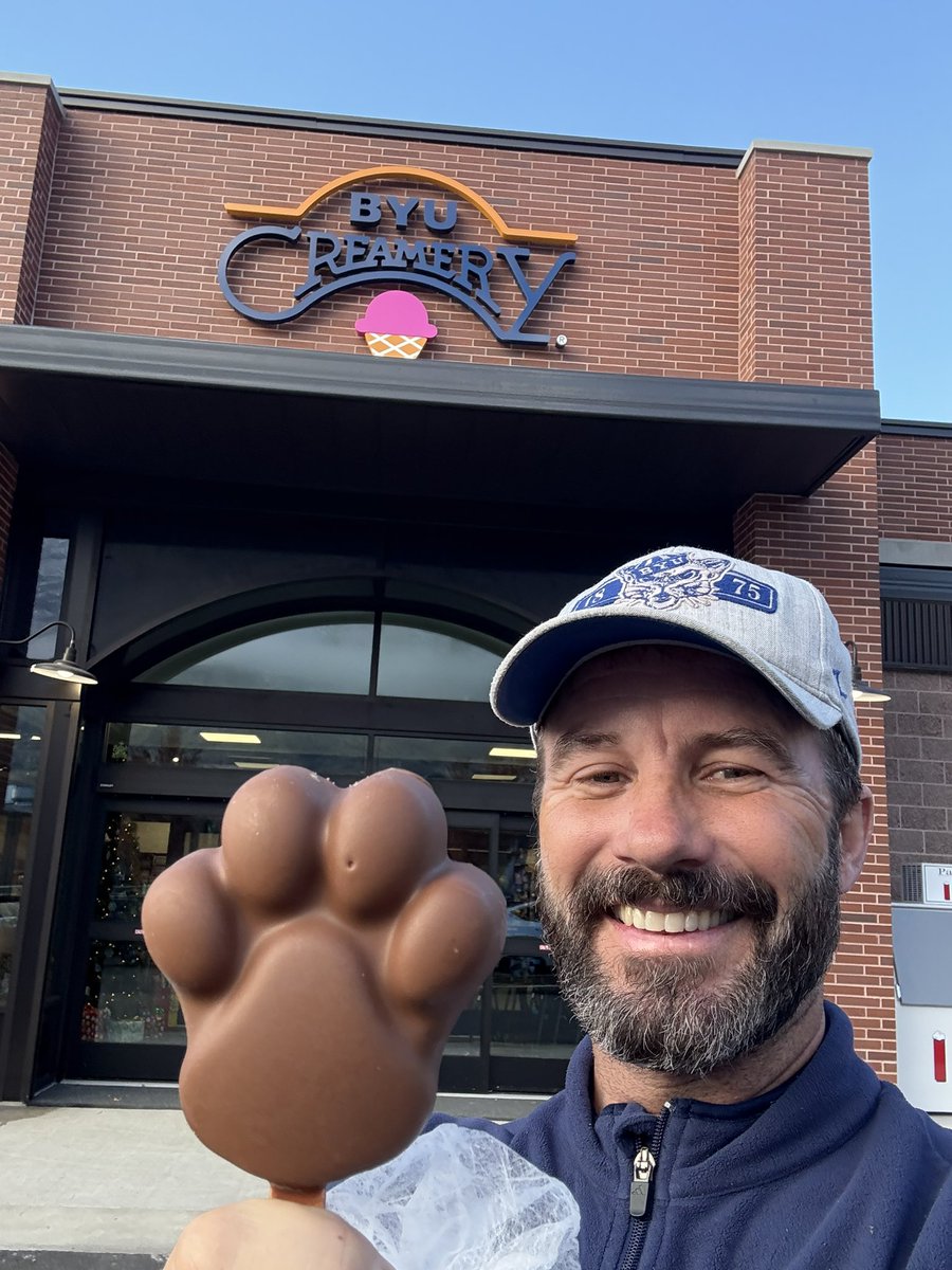 bilywonka's tweet photo. Say hello to the new BUU creamery 🔥🔥🔥🔥🔥🔥🔥🔥🔥🔥🔥🔥🔥 https://t.co/tqFEWLbXAY
