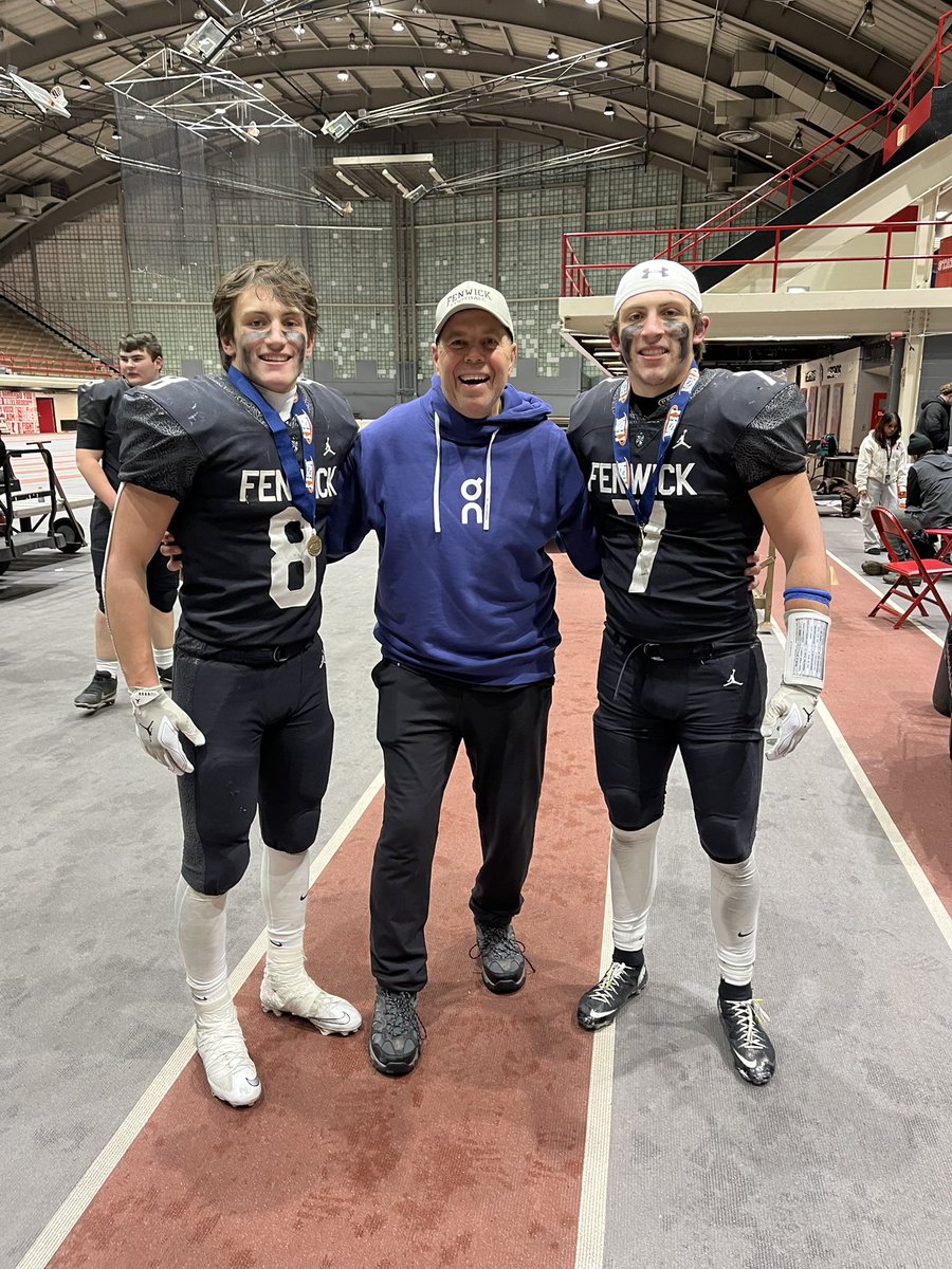 pnolan4's tweet photo. State champs!! https://t.co/68l54y8eGm