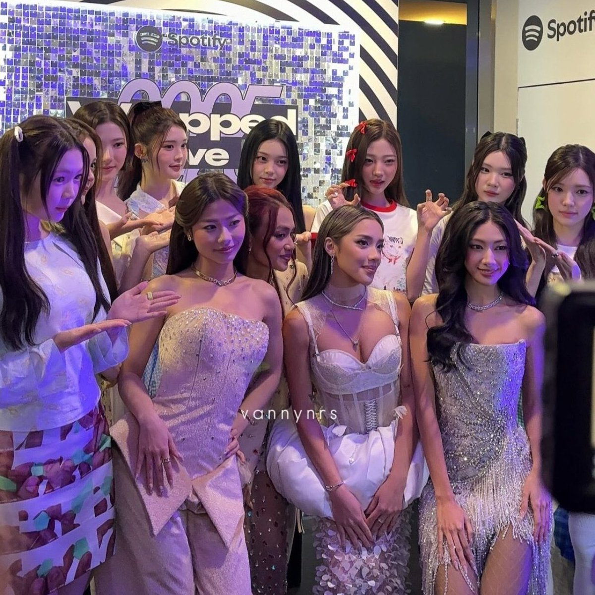 no na &amp; Hearts2Hearts link up at #SpotifyWrapped.