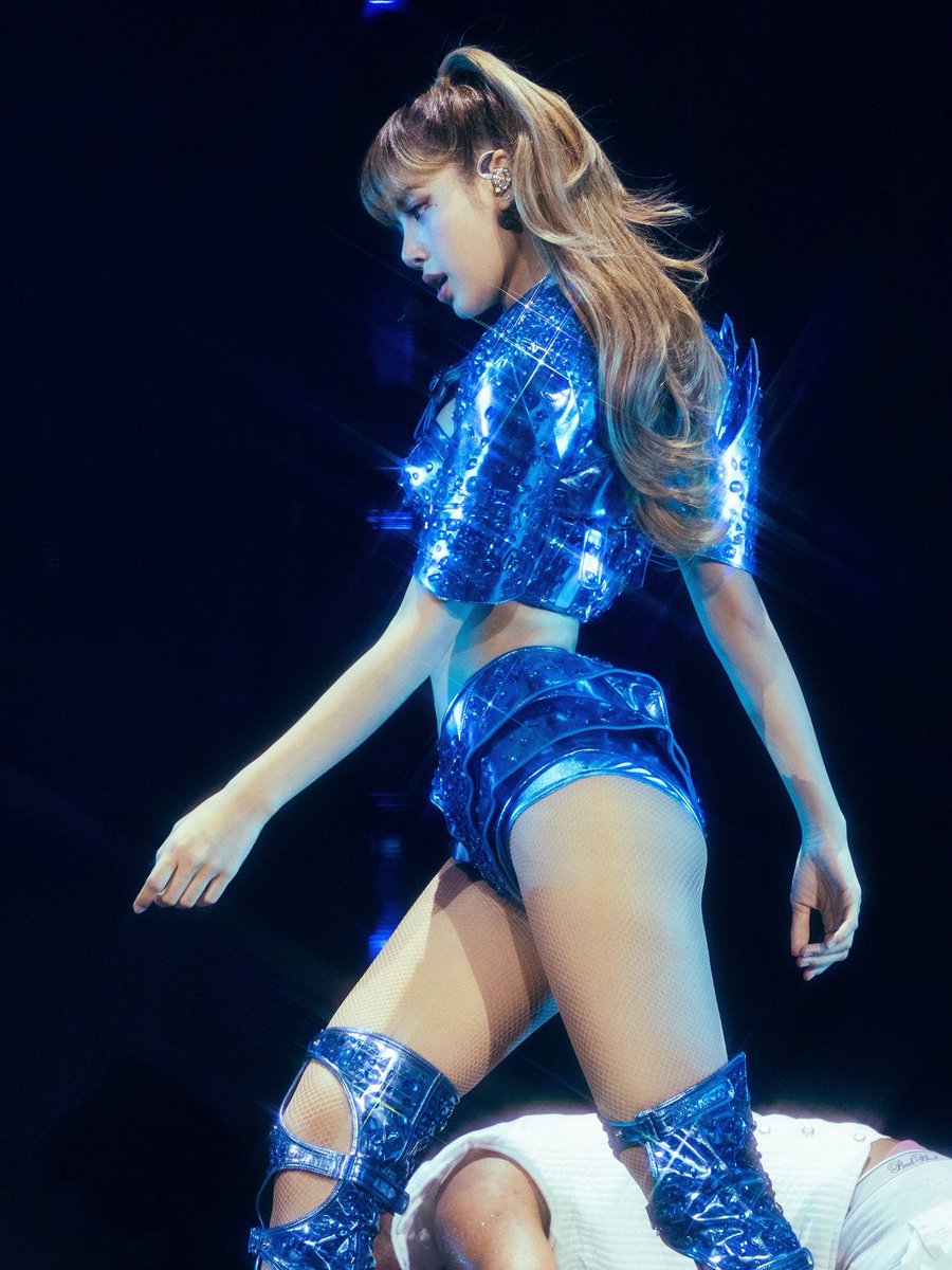 LISA Shares Vibrant Singapore Concert Photos on Instagram