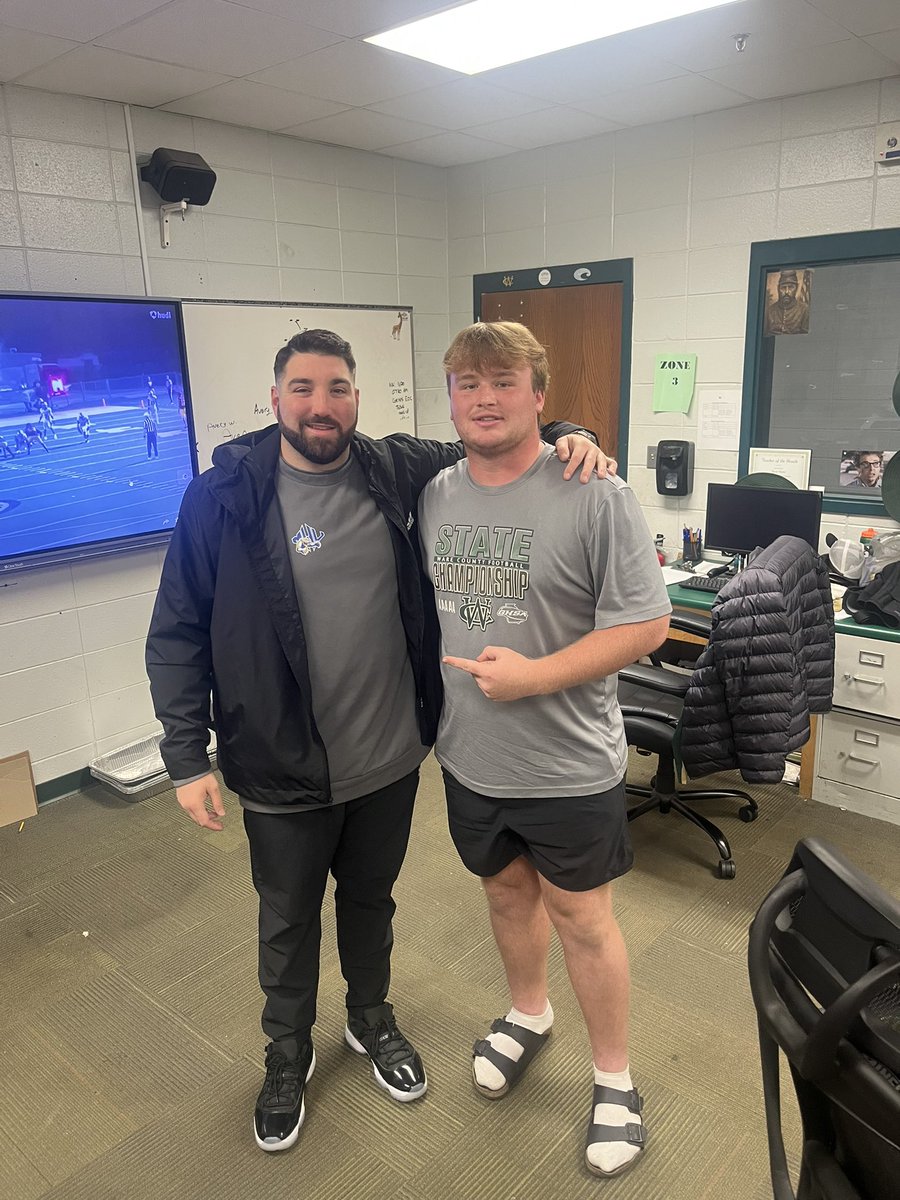 casoszn's tweet image. Extremely Blessed to receive an offer from Mars Hill University.  @CoachHearn1 @CoachBDeBerry @MarsHill_FB @WareCoGators @WareFootball @CoachJWicker @JTCooper79 @RecruitGeorgia