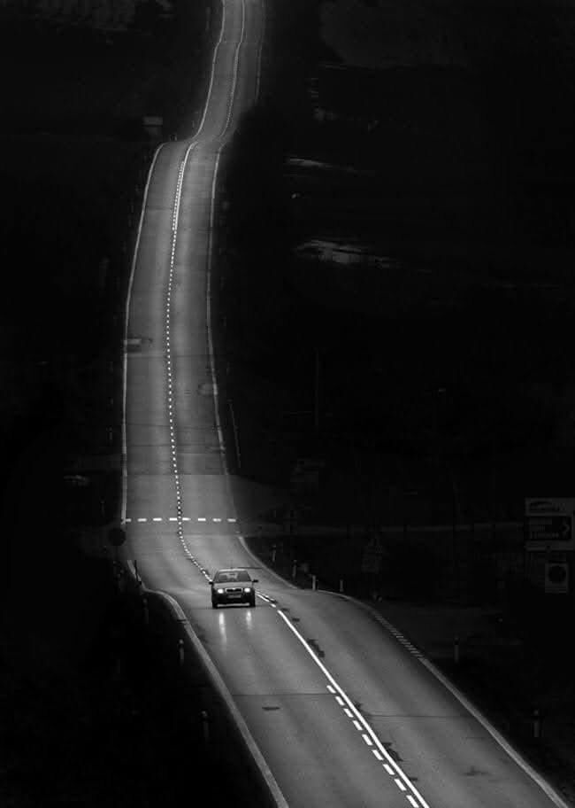 Y sí, el camino es largo
Escoge bien al copiloto, que te mantenga alerta, que ponga la musica que te gusta y sobre todo que entienda tus gestos...
No hablo de un viaje cualquiera, hablo de la vida.