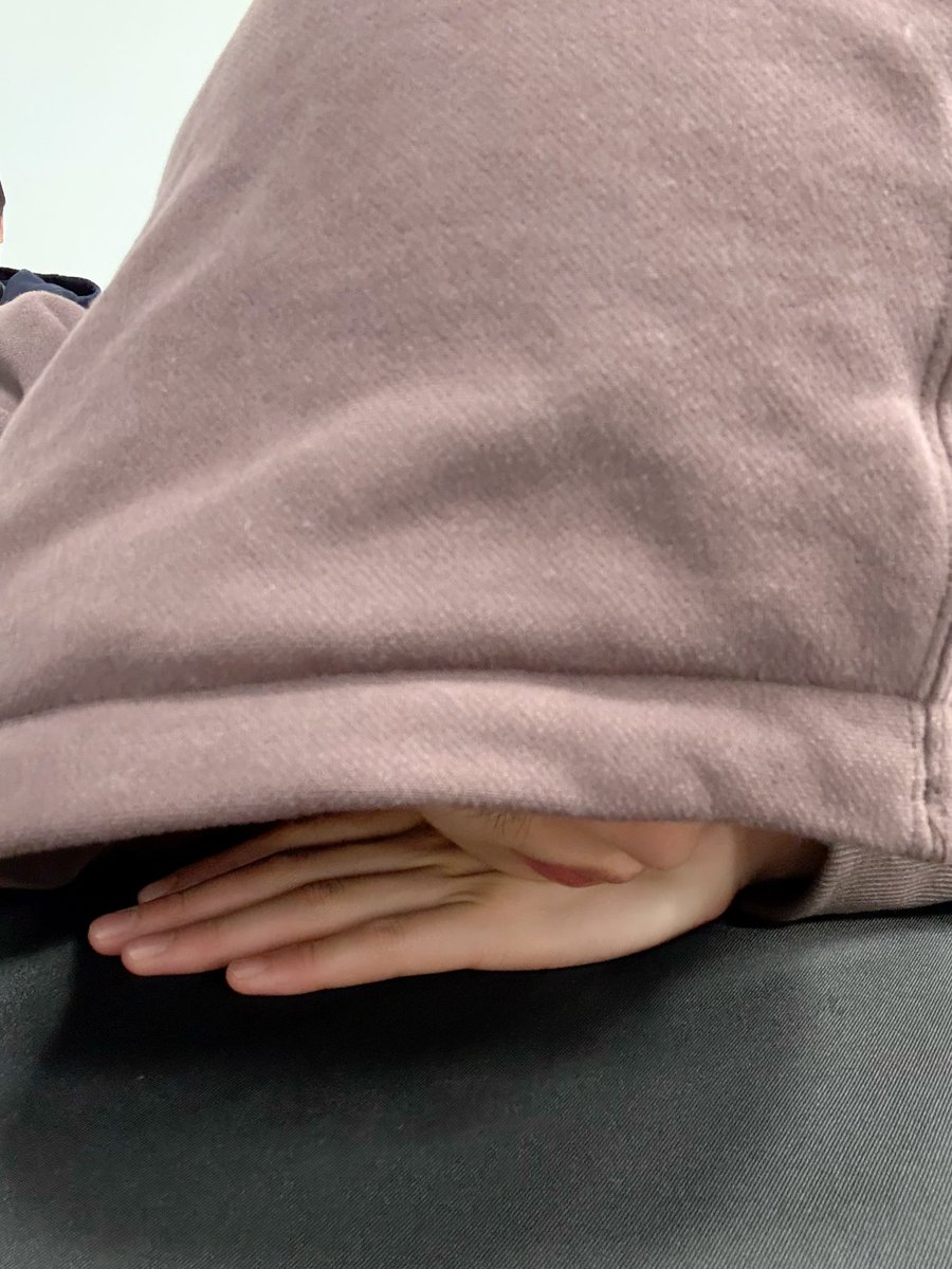 [#헌터] 넘넘 졸리네~ 잘까 말까 잘까 말까😴💤
#xikers #싸이커스