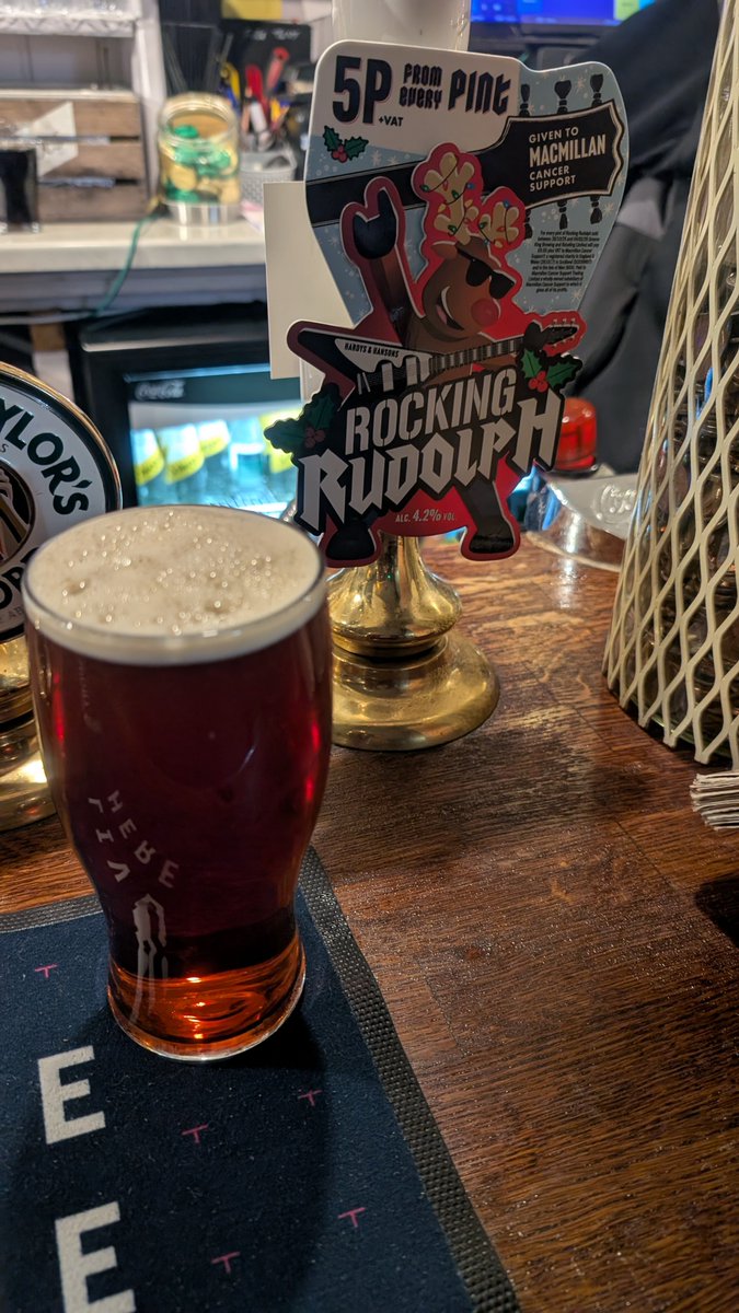 Leigh Baker (リー ベイカー) tweet media