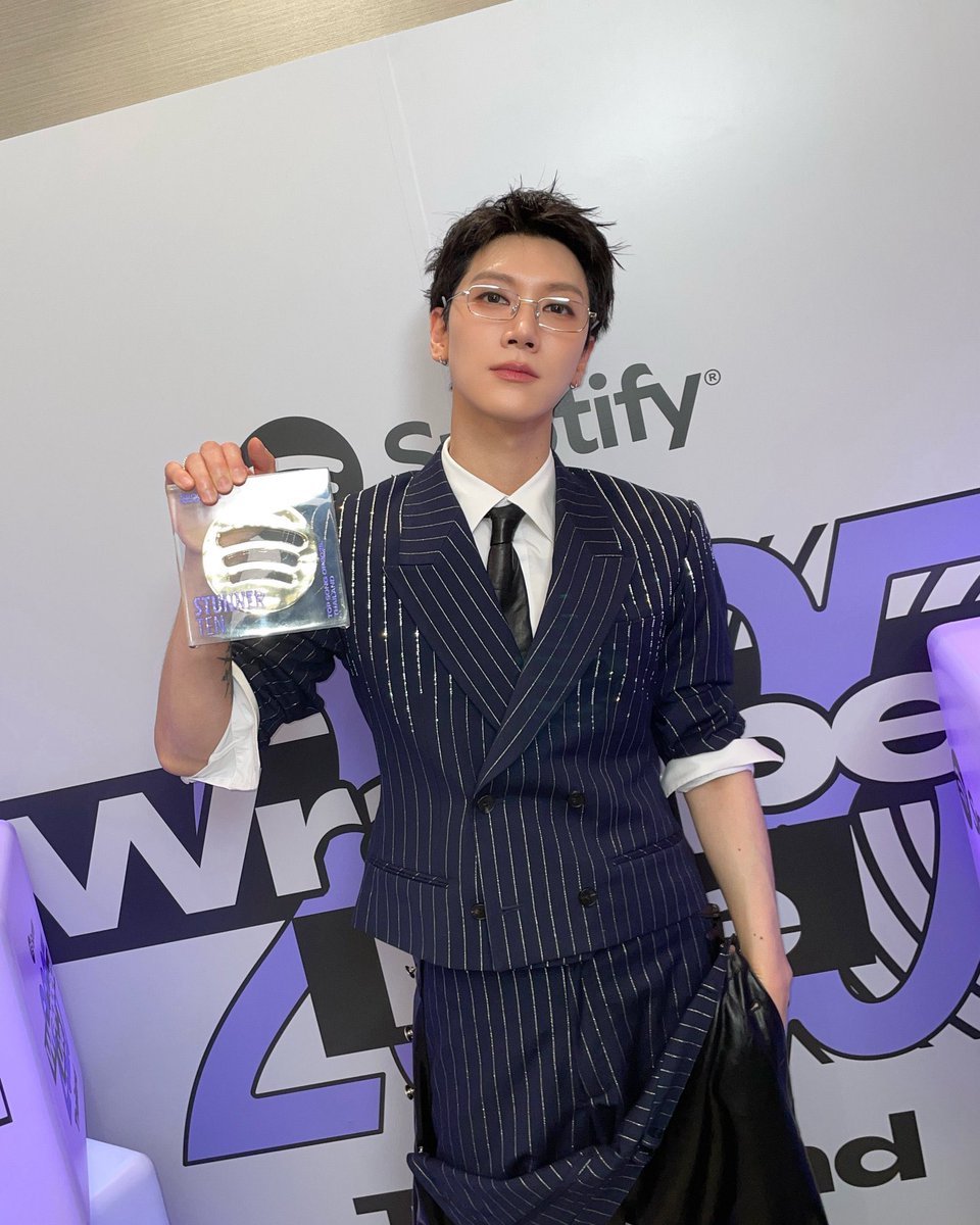 babyjey10's tweet image. ถ้วยรางวัลยังสีม่วง 💜 นี้แหละ Stunner top song  2025 Thailand เพลงที่มียอดสตรีมเยอะที่สุดในไทยปี2025 โคตรจะเริ่ด พี่มียศพี่มีตำแหน่งนะน้องนะ ขอบคุณทุกคนขอบคุณเตนล์ที่ทำงานหนักเสมอมาก รักเค้า

#TENxSpotifyTH25
#SpotifyWrappedLiveTH2025