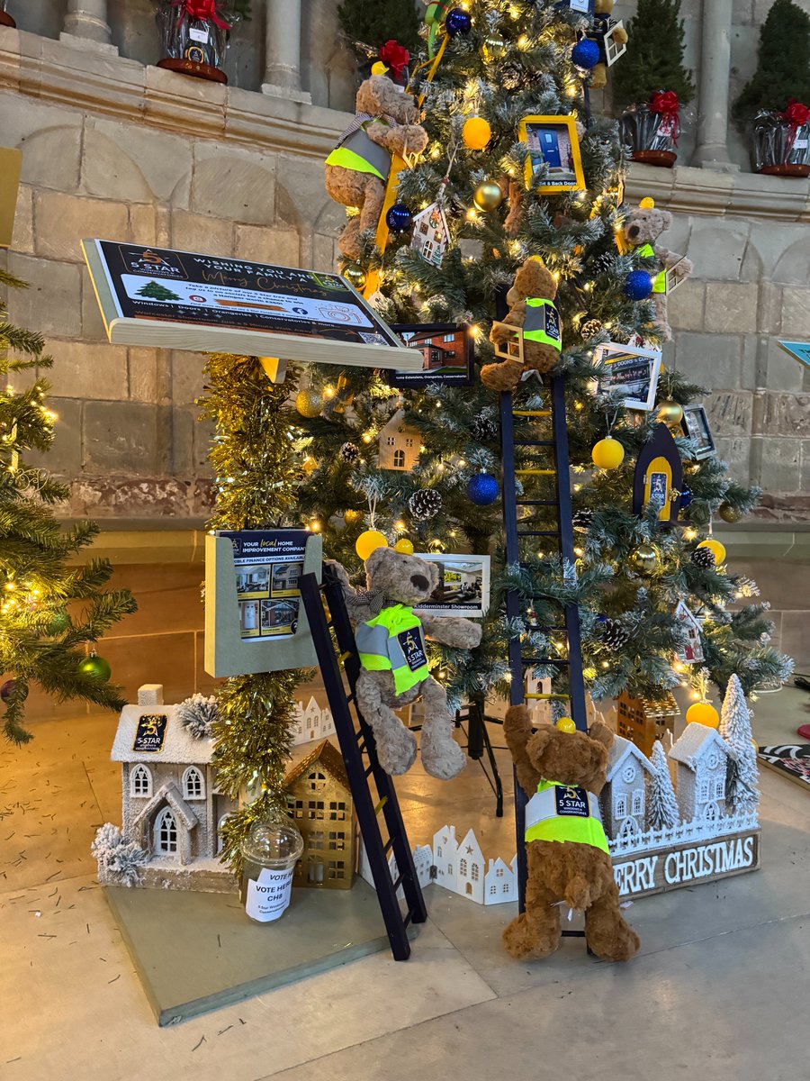 We’re excited to be part of the Worcester Cathedral Christmas Tree Festival🎄
Take a photo of our tree, tag us, and you’ll be entered to win a £250 festive hamper!
<a href="/WorcsWarriors/">Worcester Warriors</a> <a href="/WorcCathedral/">Worcester Cathedral</a> #5Startree