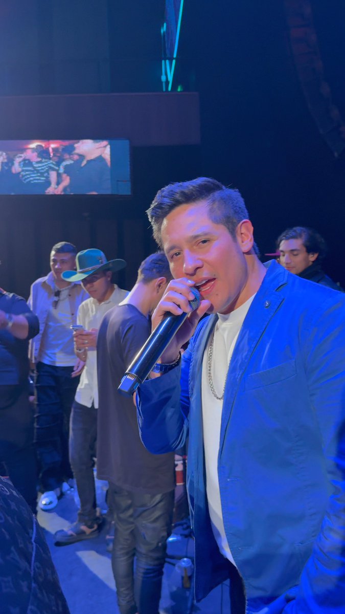 Compartir música con ustedes fue lo mejor de esta semana 😎 gracias por cantar conmigo, mi gente 🔥 
#JuanPabloNavarrete #rancheras #concierto