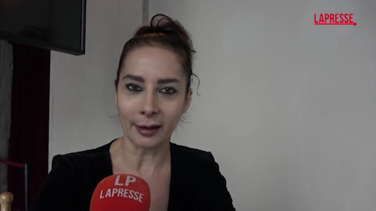 Caroline Pagani vince la Targa Tenco 2025 con “Pagani per Pagani” lapresse.it/spettacoli/mus… 
lapresse.it/spettacoli/mus…