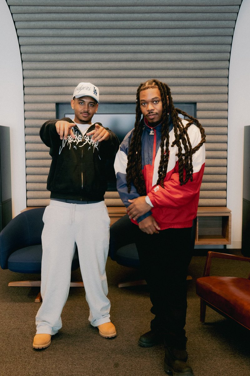 New interview with <a href="/CapellaGrey/">Capella Grey</a> &amp; Andye out now! Watch: youtu.be/vuW7M3zSr0Q