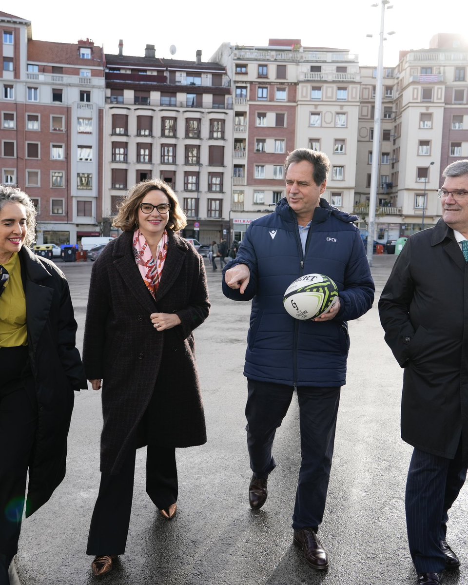 Elixabete Etxanobe tweet media