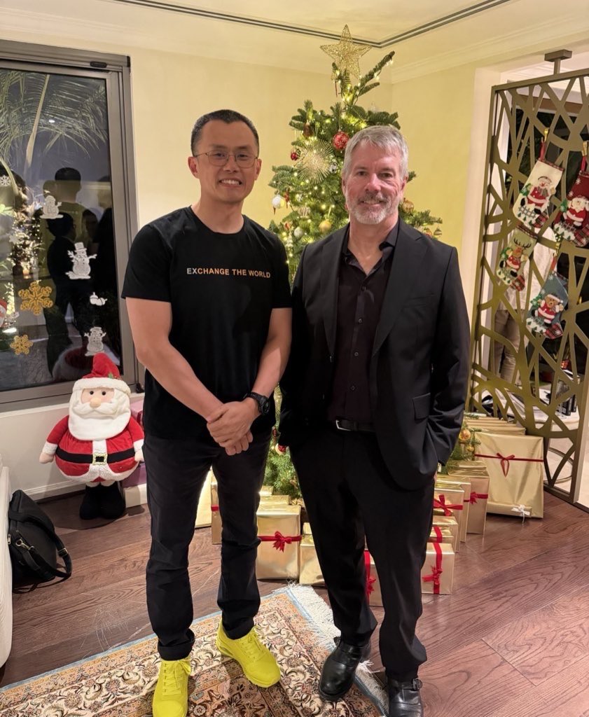 JUST IN: Binance Founder CZ meets Michael Saylor for the first time.