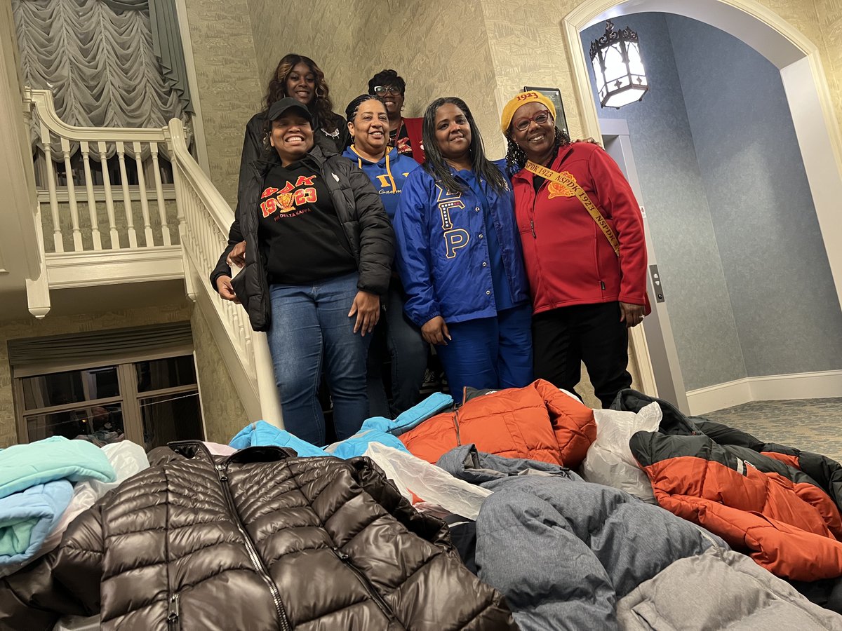 It's a season of giving—and we couldn't be more grateful! We recently received a donation of 72 new and gently used winter coats from the sisters of Phi Delta Kappa Inc. and Sigma Gamma Rho, Inc. Many thanks to all!