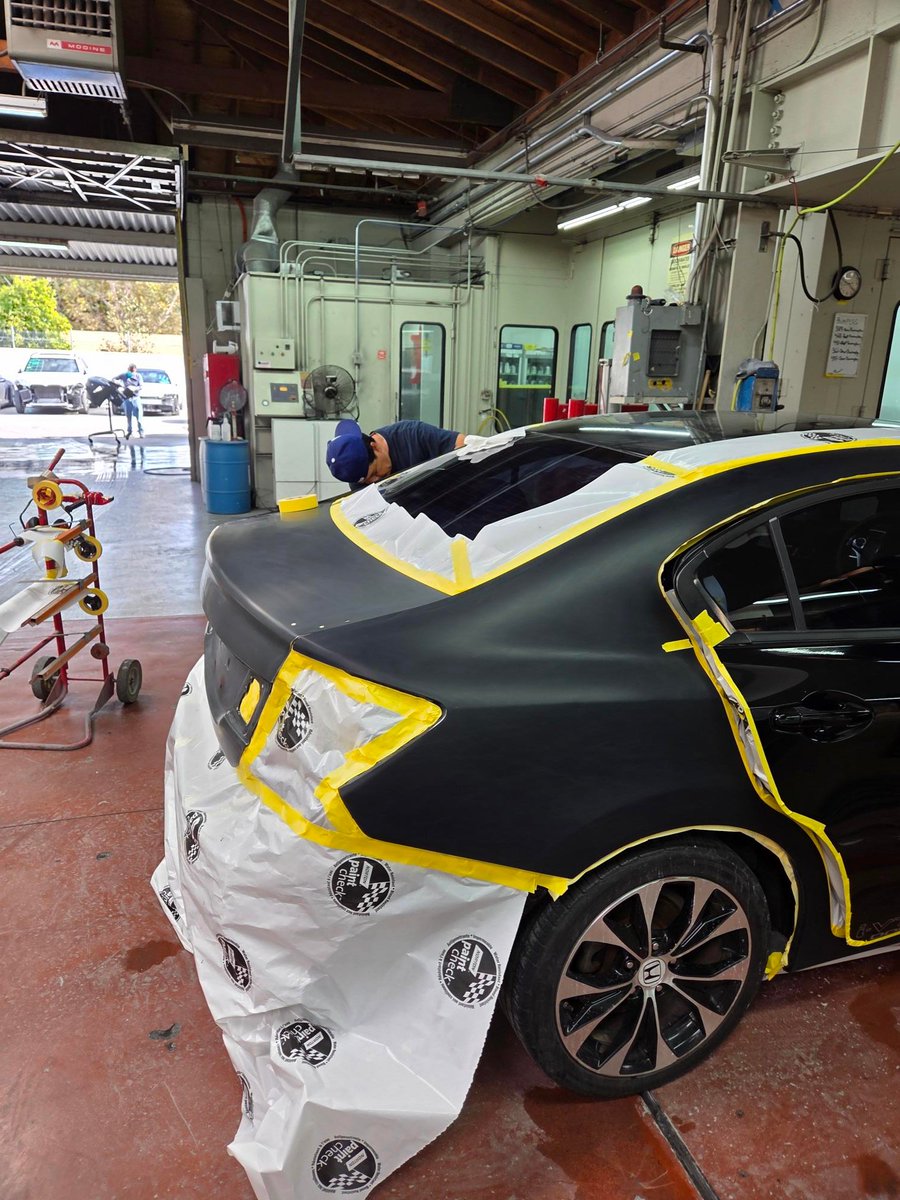 PrecisionAutoBo's tweet image. This Honda is getting ready for paint. #ppg #honda #civic #autobody #since1960 #autobodyrepair #collision #collisionrepair #precisionautobody #certifiedrepairshop #carrepair #cars #carsofinstagram #automotive #photooftheday