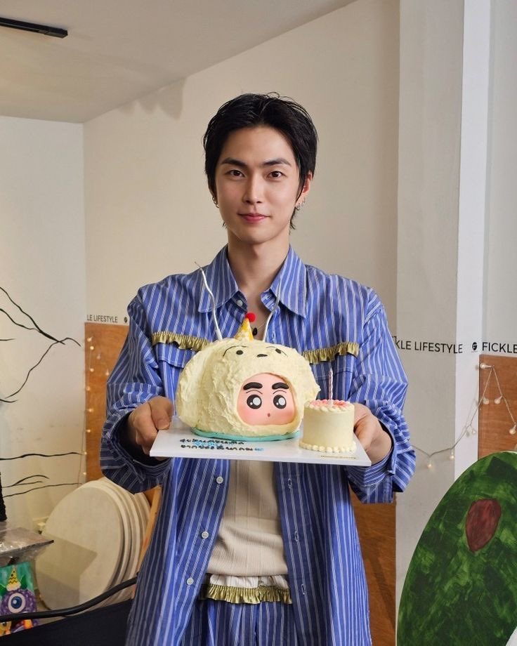 hanibanidrug's tweet photo. This photo😭😭😭😭😭😭💔💔💔💔😭💔😭💔😭💔😭 the cake 💔😭💔😭😭💔💔💔💔💔💔😭😭😭💔😭💔😭💔💔💔😭💔💔💔😭😭 https://t.co/iVIS7gB1U3