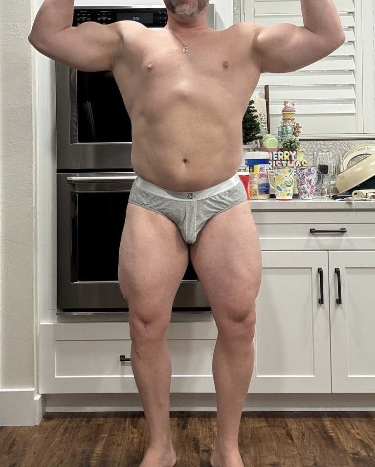 alpha_mscl_dad's tweet photo. I’m feeling beefy today. 

https://t.co/DOqCArZyyF https://t.co/yiS6ElyElY