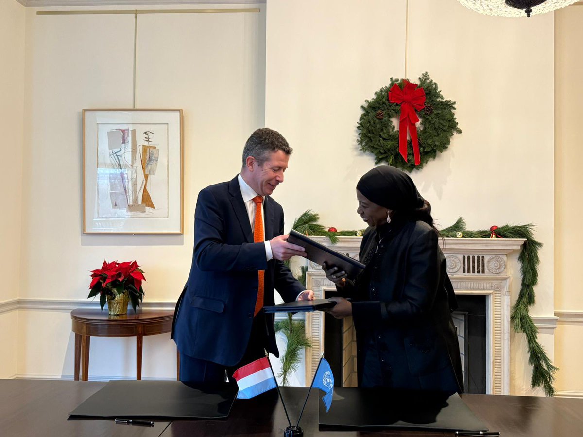 LuxembourgUN's tweet photo. Luxembourg is proud to extend its support for the UNFPA/UNICEF joint programme to end female genital mutilation @GPtoEndFGM by € 4 million for 2026-2030

At signature ceremony Amb Maes and @unfpachief Diene Keita praised great team work to end #FGM &amp; all gender-based violence 🟠 https://t.co/DOxcozYkLK