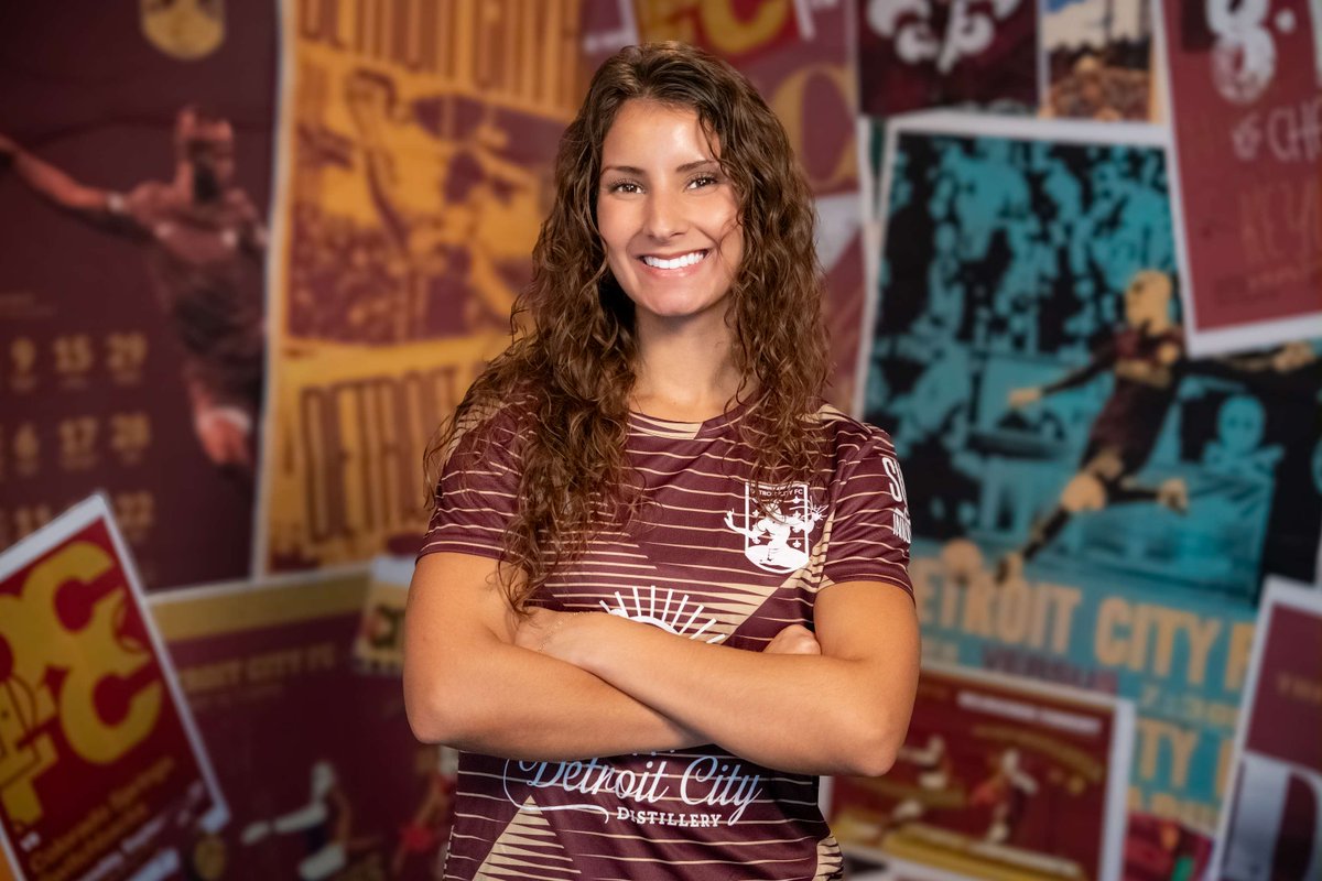 DetroitCityFC's tweet photo. Our girls are back! We kick off at home on January 3rd against FC Berlin at the Detroit City Fieldhouse. 

Tickets are now on sale! Every game sells out so grab yours now!
https://t.co/iwzahWai30 https://t.co/sF8ogwK3qf