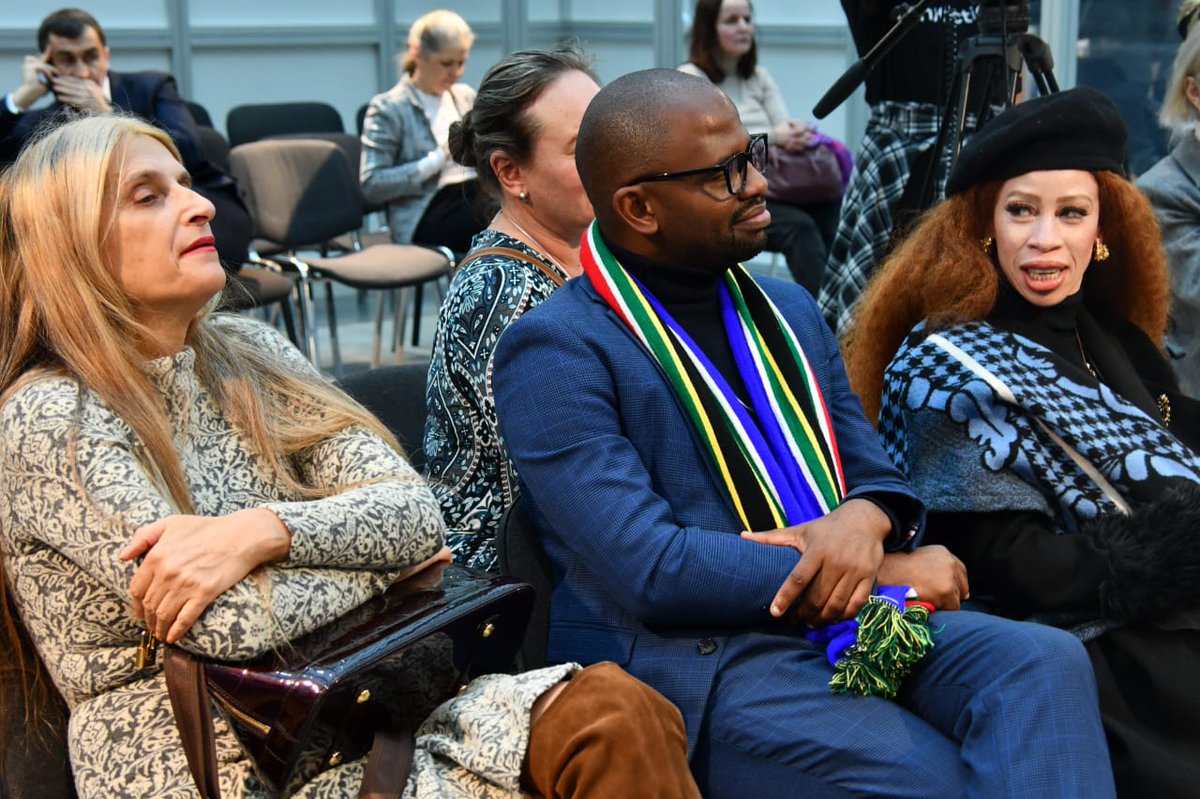 SportArtsCultur's tweet image. In Pictures: All about South Africa at the Moscow International Book Fair

#MoscowBookFair 
#SAAuthors
#InspiringANationOfWinners