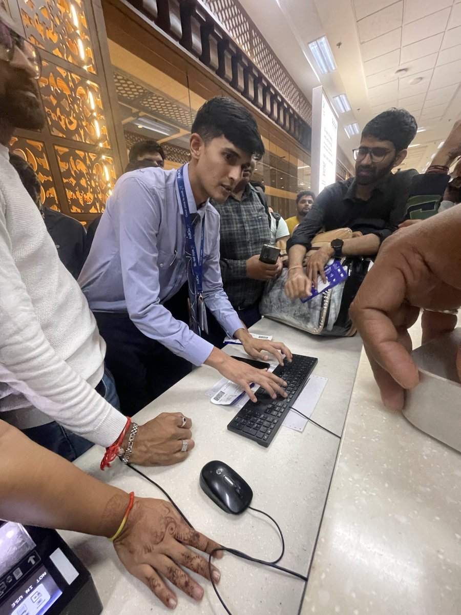 Mansiambastha's tweet photo. This man deserves a big raise where @IndiGo6E is just posting social media apology on the other hand this man handling crowd rage alone for more than 5 hours takes a lot of patience and dedication. Hope things calm down soon &amp; he gets the recognition he deserves. #ahemdabad https://t.co/RhSSdrsVvE
