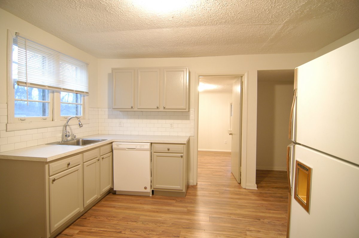 RENEW Real Estate Services tweet media