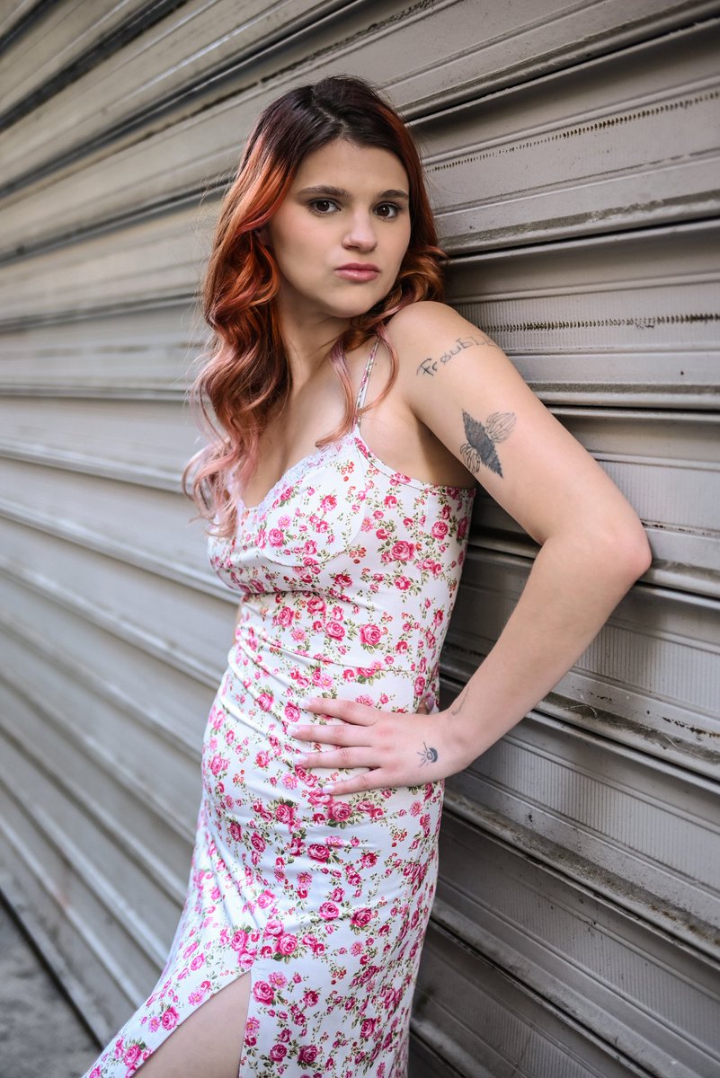 djcountrygurl88's tweet photo. Professional pictures from the photoshoot in new york part 3 #oldpictures #mychoice #myfavorite #countrygirl #professionalmakeup #model #modeling #showoff #sexymom https://t.co/HAKr8GJFJG