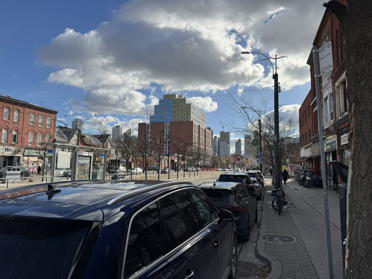 Toronto for the day! 🇨🇦