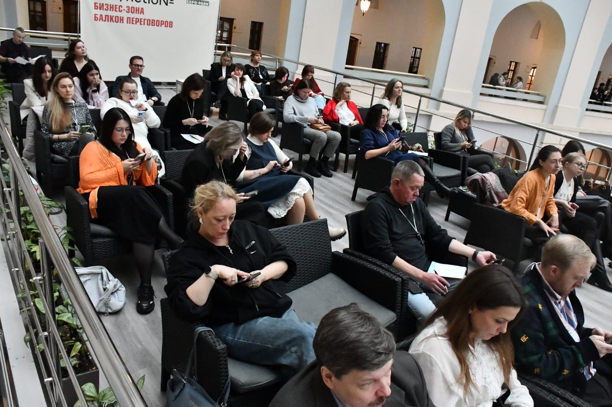 SportArtsCultur's tweet image. [IN PICTURES] An inside look at the Moscow International Book Fair and South Africa's participation 

#MoscowBookFair
#SAAuthors
#InspiringANationOfWinners