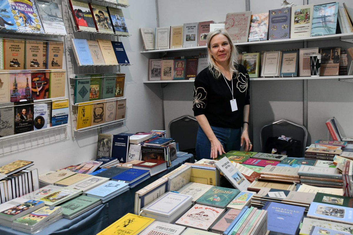 SportArtsCultur's tweet image. [IN PICTURES] An inside look at the Moscow International Book Fair 

#MoscowBookFair
#SAAuthors
#InspiringANationOfWinners