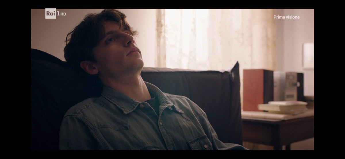 Difficile scegliere cosa fare di questa vita!!!

#UnProfessore3 #UnProfessore