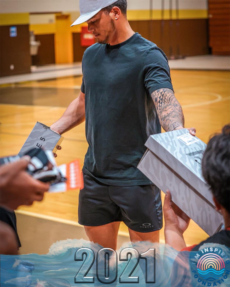 ImInspiredFdn's tweet image. In 2021, the I’m Inspired Foundation supported the Mililani High School boys basketball team with Nike shoes, custom Rock ’Em socks, and a travel bag packed with gear. #iminspired #foundation