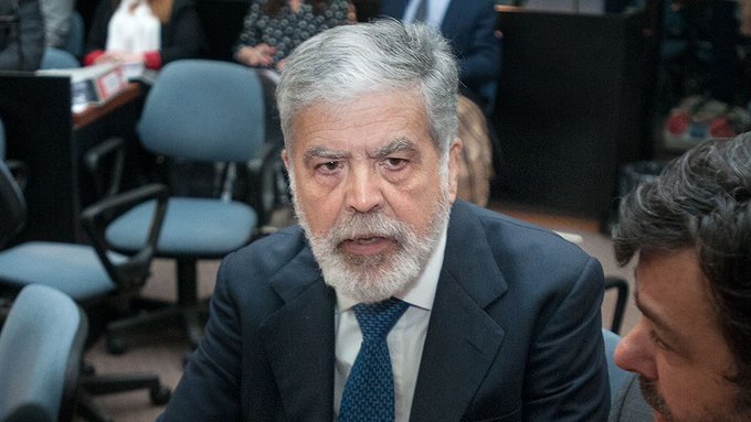 abrilcba_'s tweet image. La Corte confirmó la condena a De Vido por la tragedia de Once y ya no puede apelar más. Lacra.