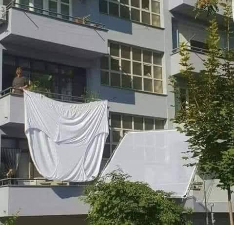 لباس الشيخ <a href="/Alafasy/">مشاري راشد العفاسي</a>
#الشيخ_مشمش
#العفيسي