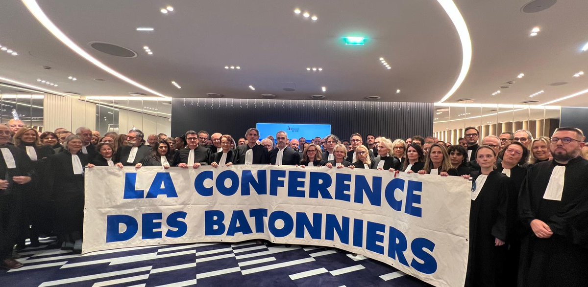 Projet de réforme du droit d’appel : la mobilisation continue !

Aujourd'hui s’est ouverte la première phase de la concertation de la profession lancée par la Chancellerie sur le projet de réforme de la procédure d'appel.

En amont de cette réunion, les bâtonniers et