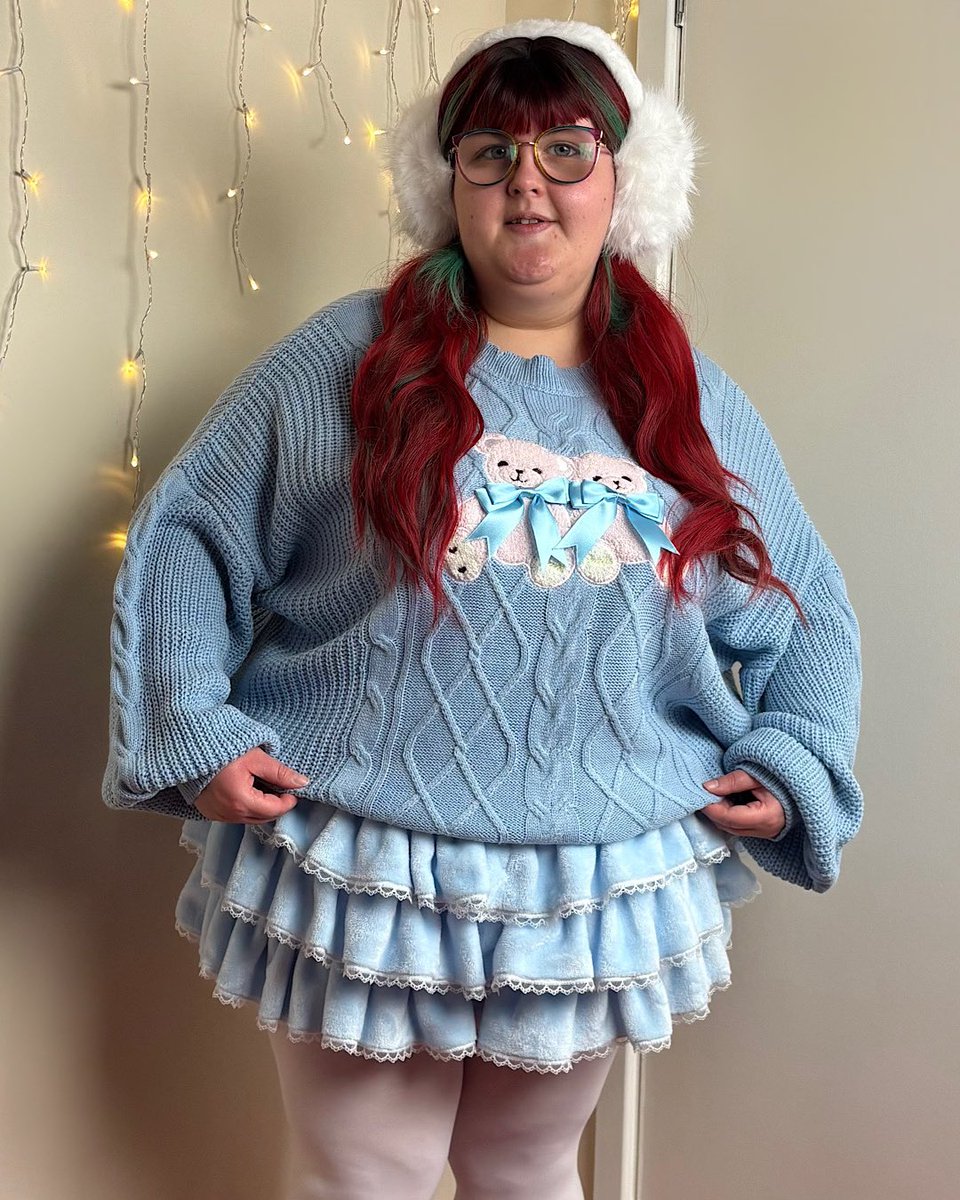 🌨️ 𝒾𝒻 𝓀𝒾𝓈𝓈𝑒𝓈 𝓌𝑒𝓇𝑒 𝓈𝓃𝑜𝓌𝒻𝓁𝒶𝓀𝑒𝓈 𝒾’𝒹 𝓈𝑒𝓃𝒹 𝓎𝑜𝓊 𝒶 𝒷𝓁𝒾𝓏𝓏𝒶𝓇𝒹 ❄️

outfit details: 
sweater and ear muffs: <a href="/sheinofficial/">Shein</a> @sheincurve
blue skirt: Mikumn Store on <a href="/AliExpress_EN/">AliExpress</a> 
tights using shade ‘Snowball’: Snag Tights
heels: <a href="/shoptemu/">Temu</a> 

#PlusSize