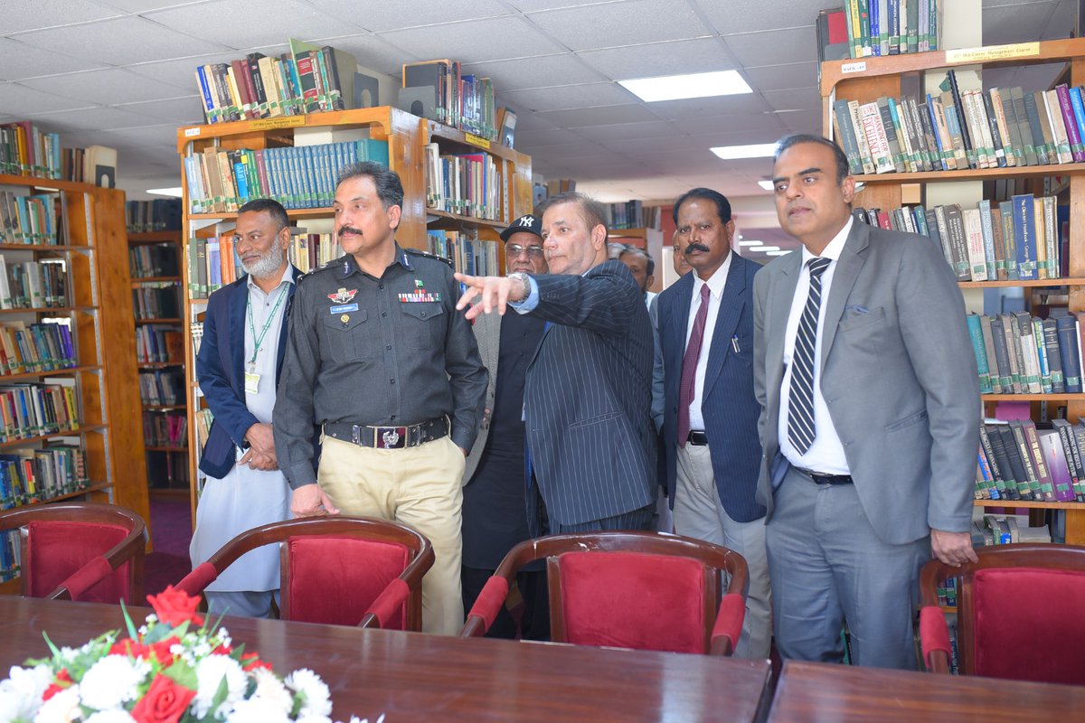 DrSyedSaif's tweet image. Today in National Institute of Public Administration (NIPA) Karachi, Pakistan Mr Peer Muhammad Shah, DIG Traffic &amp;amp; Mr Murad Soni , Chairperson CPK visited &amp;amp; planted trees to develop an Urban Forest in NIPA, Karachi 

#GreenKarachi
#GreenPakistan
#karachi
#nipakarachi