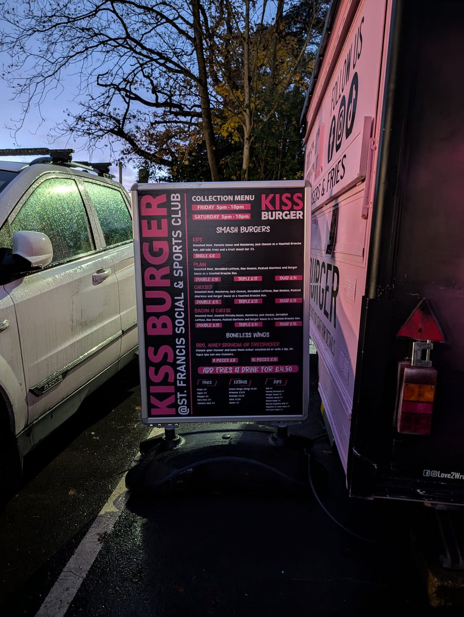 designermahia's tweet image. ✨ Proud to see my design come to life!

Here’s the final signage I created for Kiss Burger, now installed at their location.

From concept → to design → to real-world impact.

Helping brands stand out is what I love doing! 🍔🎨

#GraphicDesigner #MenuDesign #SignageDesign