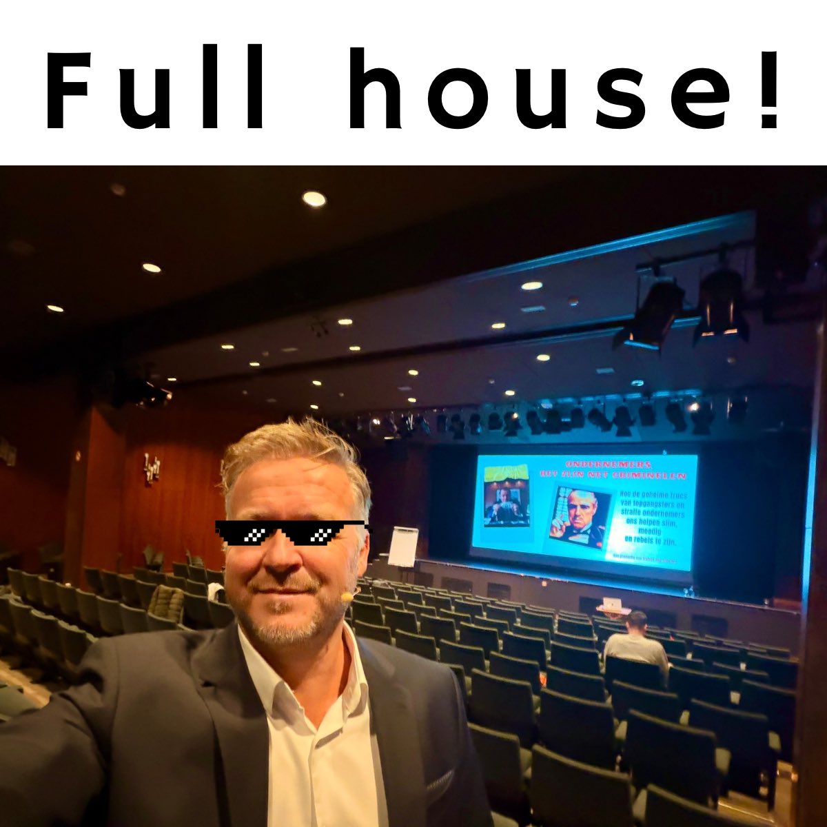 Kurt_Goossens's tweet photo. Vandaag gaf ik voor de 3de keer in evenveel weken mijn favoriete keynote “Ondernemers, het zijn net criminelen”. 

Na Nijvel en Edegem was ik vandaag te gast in de gezellige Genkse stadsschouwburg. 

Fijne sessie door de interactie met 130 wakkere leidinggevenden van Stad Genk. https://t.co/4y3nYZrKQw
