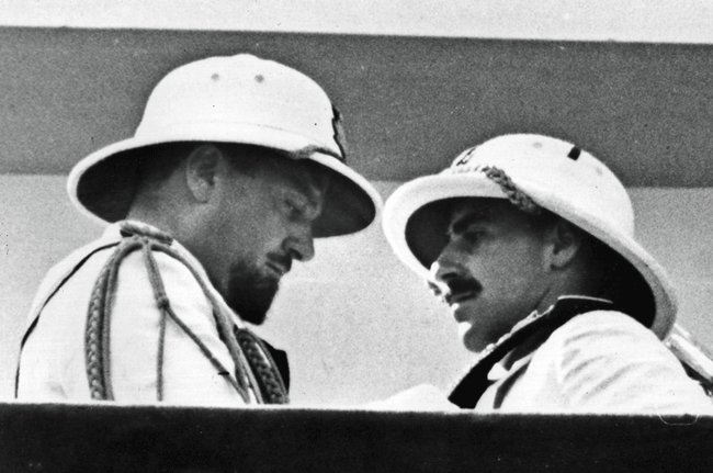 Nel “pantheon” di Atreju anche Amedeo Guillet.
Ufficiale coloniale, uomo delle campagne fasciste in Africa e del contingente inviato da Mussolini in Spagna sotto il comando di Luigi Frusci, alla guida della Divisione Fiamme Nere che sostenne Franco nella guerra civile. #matrice