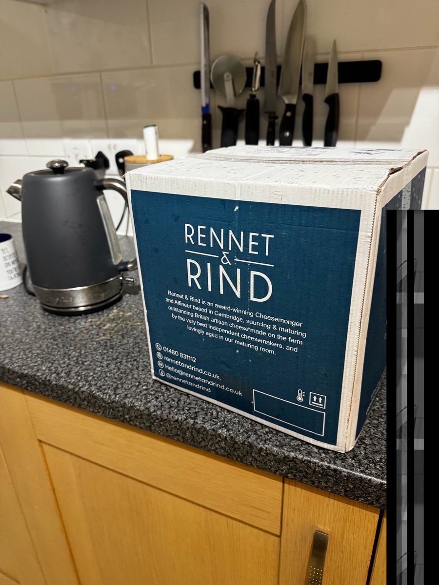 Christmas cheese!! I feel I got that ratio of Cropwell bishop to everything else about right 😎
Thanks <a href="/rennetandrind/">Rennet & Rind</a>