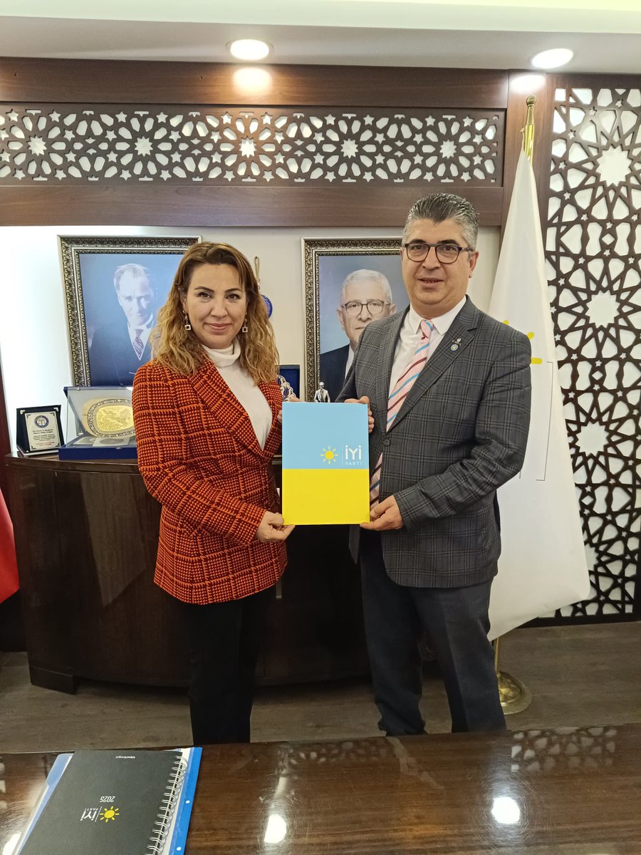 İl Başkanımız Sn. Ülkü Doğan tarafından, Parti içi eğitim sorumlusu olarak Sn. Serkan Esen atanmıştır. Atama belgesini il başkanımız tarafından takdim edilmiştir. Hayırlı Olsun.