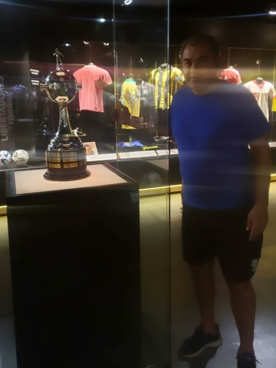 Museo <a href="/CONMEBOL/">CONMEBOL.com</a>
Gracias al pdte <a href="/agdws/">Alejandro Domínguez</a> y a todos los integrantes de la institución por la atención 🤝🏻