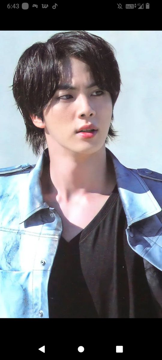 EllenK_20's tweet photo. Happy Birthday to our hardworking, talented, caring, lovely, worldwide handsome, moon Kim Seokjin. Hope you had a wonderful day. As always I 💜 you xx.

#HAPPYJINDAY #HappyJinDay2025 https://t.co/XQOoox6b89
