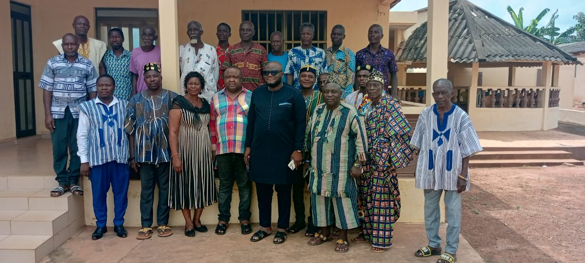 Commune AVE 1 tweet media