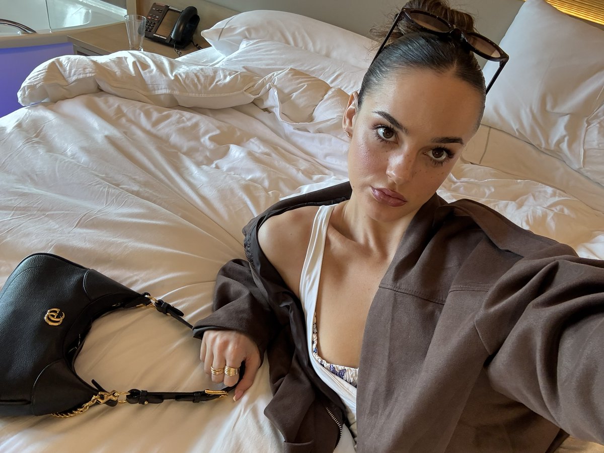 Hannah Hughes tweet media