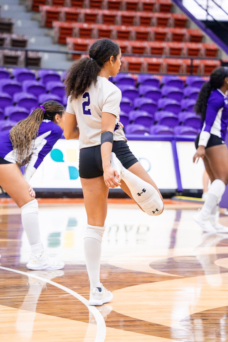NSU Volleyball 🤘😈 tweet media