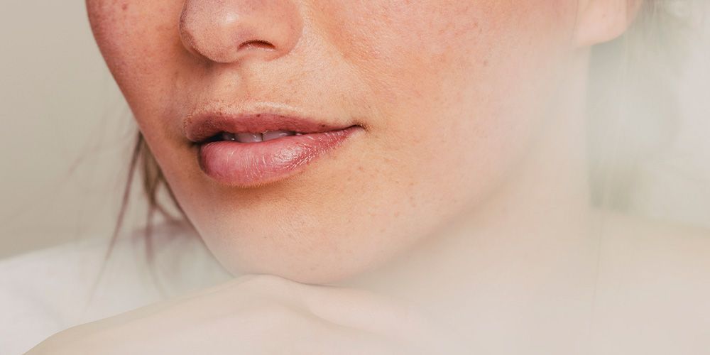 Heb je haartjes in je gezicht waar je vanaf wilt? Dan wil je vast weten of je het beste kunt epileren, scheren of harsen. Ik leg het je uit: buff.ly/n6Yqljt