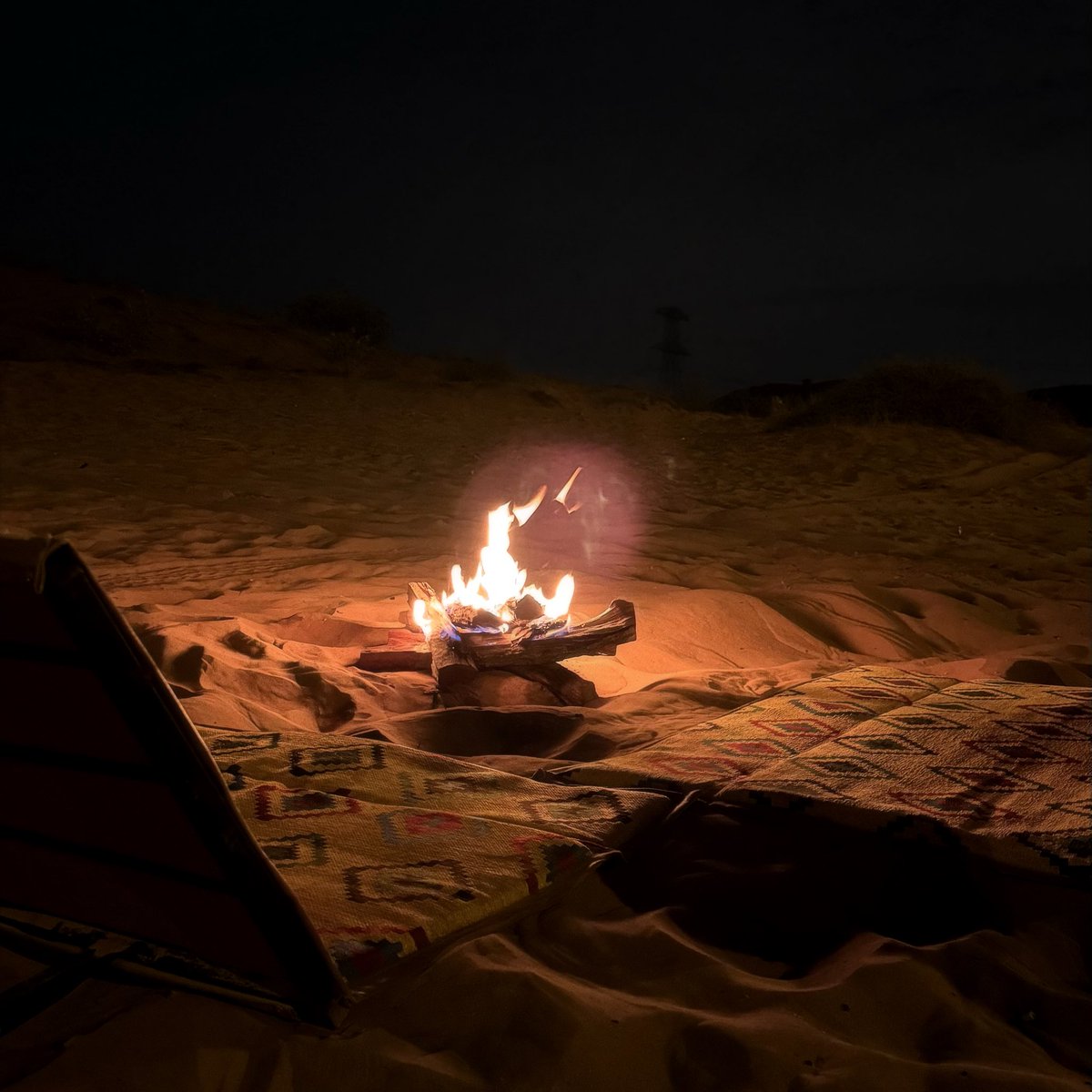 اجلـس بـقربك واهـتني ..
#محمد_عبده